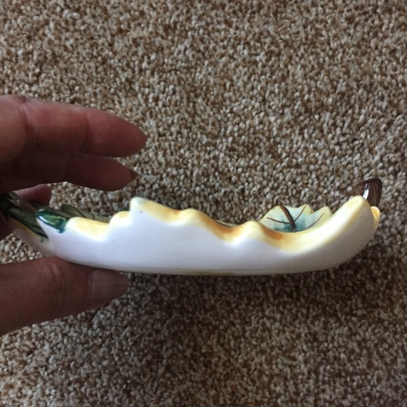 Collectible WCL Hand Painted Ceramic Leaf … - Picture 5 of 7